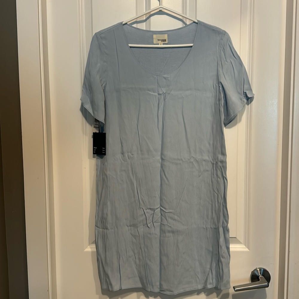 Wilfred shirt dress. Light blue